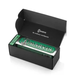 Marvis Classic Holder Set Dentifricio Classic Strong Mint per Igiene Orale e Freschezza 85ml + Porta Dentifricio