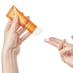 Vichy Ideal Soleil Crema Viso Antietà Protezione SPF50 50ml